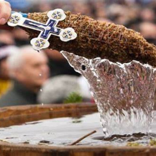 Regiunile din România păstrează tradiții unice de Bobotează pe 6 ianuarie