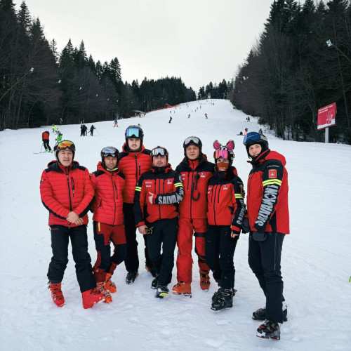 Salvamont Brașov și Salvamont Dâmbovița colaborează pentru siguranța turiștilor în Predeal