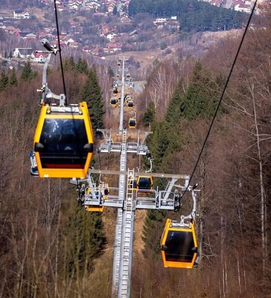 Telegondola din Pasul Vâlcan suspendă funcționarea pentru minim două săptămâni din cauza unei defecțiuni tehnice