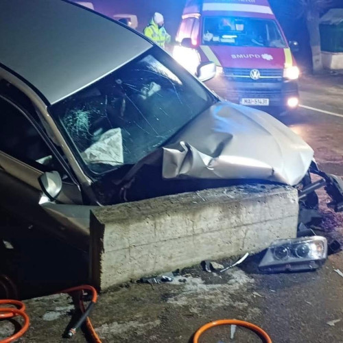 Patru tineri au fost răniți într-un accident grav la Buda, comuna Zvoriștea