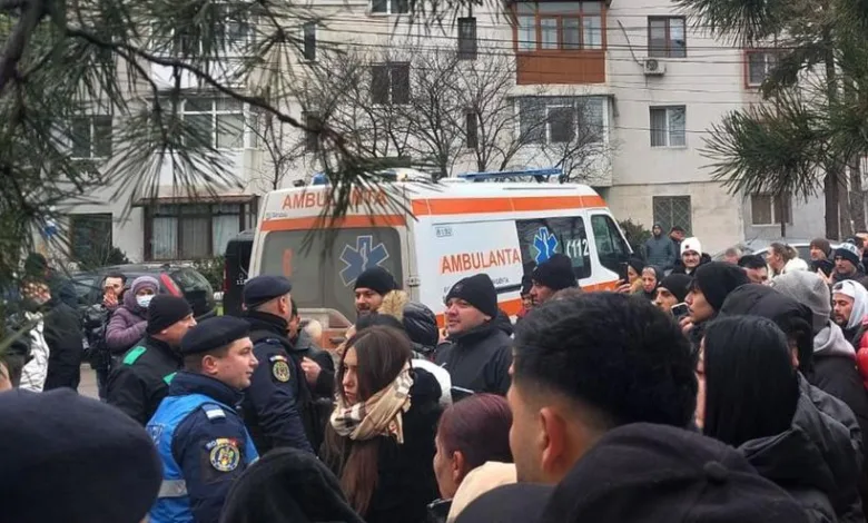 Protestele continuă la Spitalul Județean după decesul unui tânăr de 25 de ani