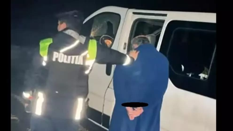 Bărbat internat într-un spital psihiatric a încercat să fugă cu o ambulanță în Caraș-Severin