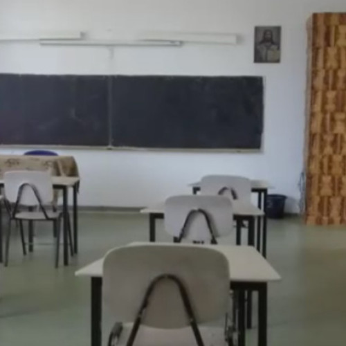 Ministerul Educaţiei suspendă cursurile în şase şcoli din trei judeţe din cauza condiţiilor meteo