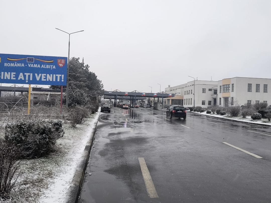 Traficul la frontiera Albiţa crește cu 50% față de valori obișnuite, dar rămâne constant față de anul trecut
