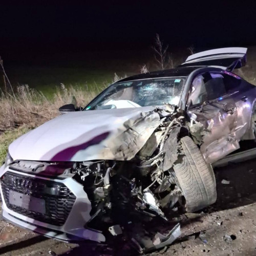 Pompierii au intervenit la un accident rutier în localitatea Sălcioara cu trei victime