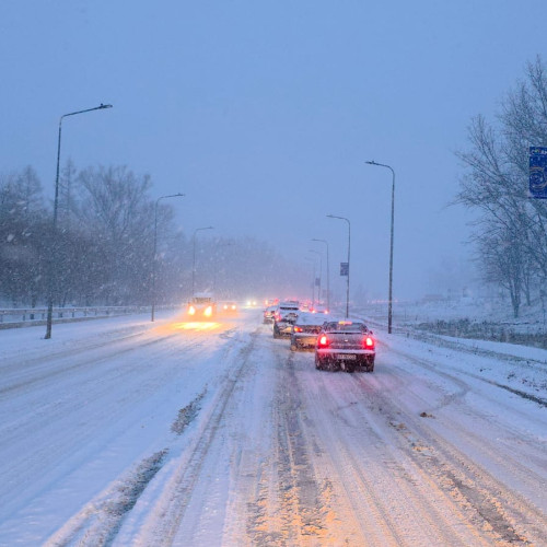 Polițiștii din Botoșani monitorizează starea drumurilor în sezonul rece
