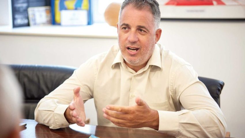 Patinoarul din Tg. Mureș se va deschide în 2026, iar sala polivalentă va fi renovată