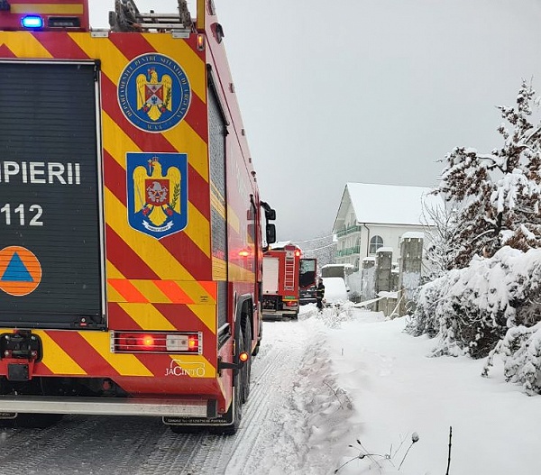 Pompierii au stins un incendiu produs la hornul unei case din Certeze