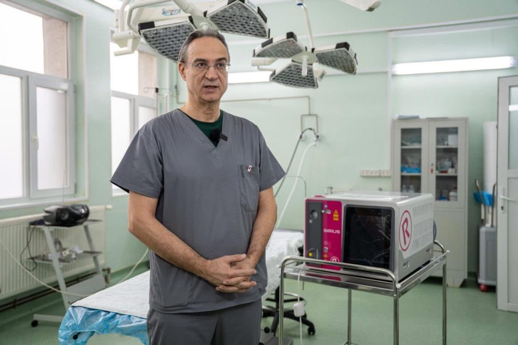Spitalul Județean Pitești introduce laser Thulium pentru tratamente urologice moderne
