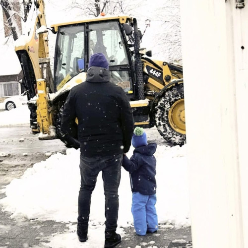 Florea Grup din Alba Iulia caută băiețel pasionat de utilaje de deszăpezire