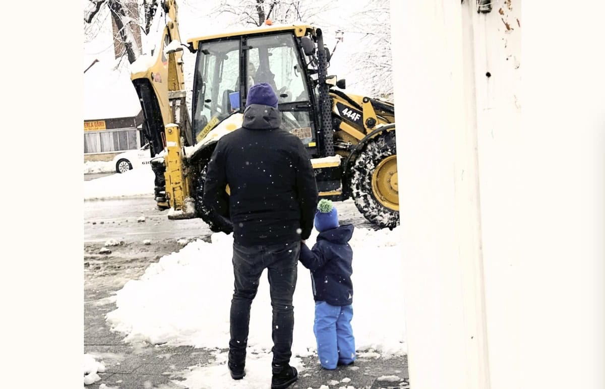 Florea Grup din Alba Iulia caută băiețel pasionat de utilaje de deszăpezire