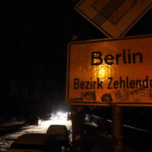 Primarul Berlinului, criticat după ce a jucat tenis în timpul unei pene de curent majore