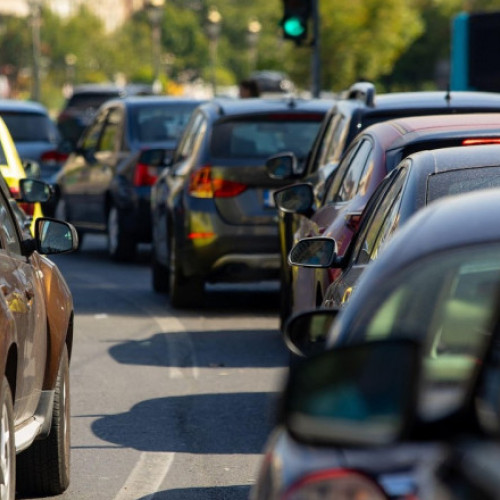 Impozitele pe mașini cresc considerabil în 2026, afectând puternic mașinile hibride