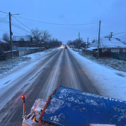 Consiliul Județean Neamț menține circulația în condiții de iarnă pe toate drumurile județene