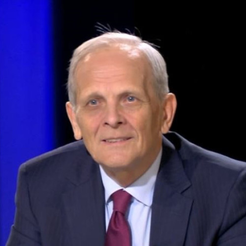 Theodor Stolojan atrage atenția asupra lipsei avionului dedicat pentru președinte și premier