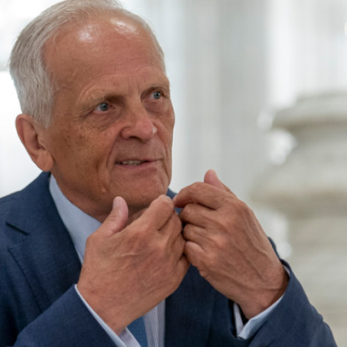 Theodor Stolojan susține că România riscă noi dezechilibre economice înainte de preluarea puterii de PSD