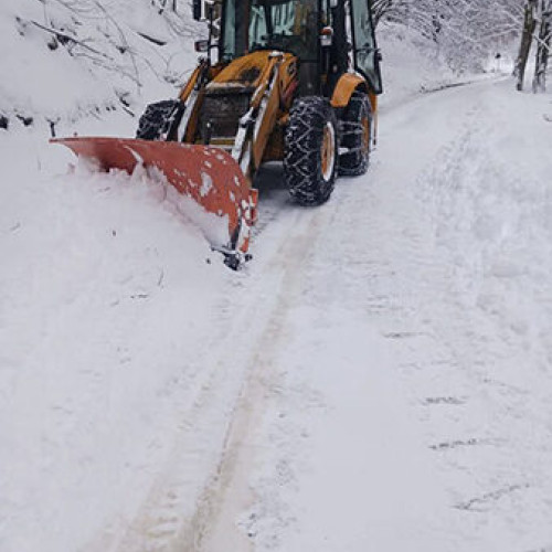 Drumarii din Hunedoara au acționat permanent pentru deszăpezire și combaterea poleiului