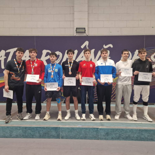 Casian Cîdu câștigă titlul național la sabie, juniori, în fața colegului său de la Dinamo