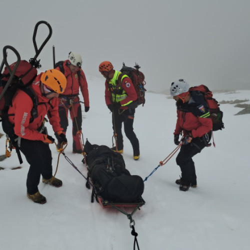 Salvamont intervine în peste 120 de cazuri în 24 de ore, apel la responsabilitate pentru turiști