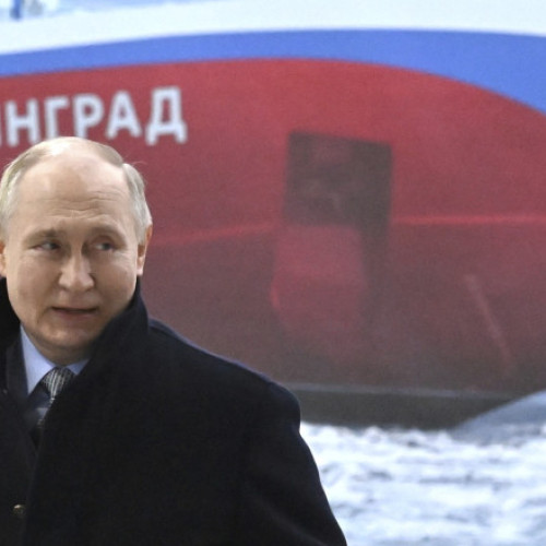 Rusia consolidează puterea în Arctica prin flota de spărgătoare de gheață și parteneriate strategice