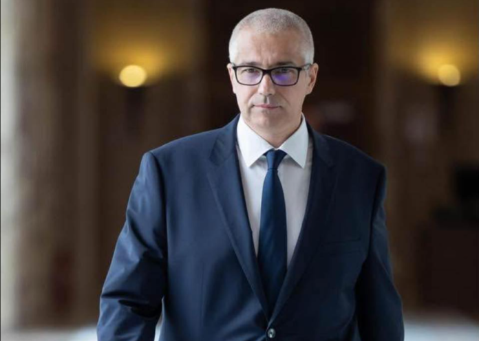 Radu Marinescu, ministrul Justiției, acuzat de plagiat în teza de doctorat