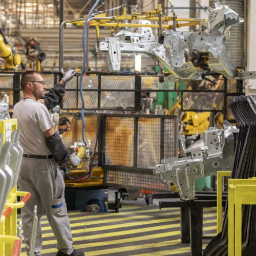 Consiliul Concurenței sancționează opt companii auto pentru practici de împărțire a pieței muncii