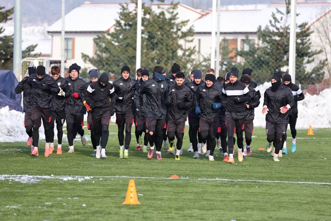 CSM Unirea Alba Iulia și-a reluat pregătirile sub comanda noului antrenor Dragoș Militaru