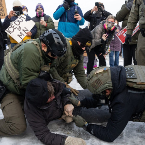 Minneapolis și statul Minnesota dau în judecată administrația Trump pentru operațiunile poliției federale de imigrație