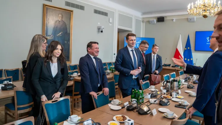 Mircea Abrudean conduce delegația Senatului României în vizită oficială în Polonia