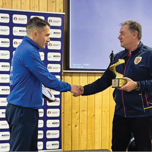 Arbitrii și observatorii primului eșalon se pregătesc la Cheile Grădiștei