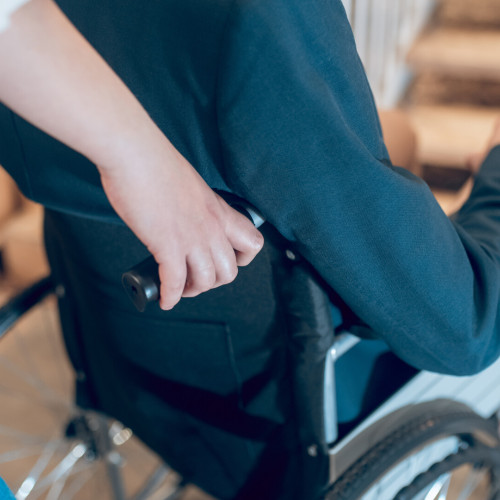 Primăria Ion Creangă scutește persoanele cu dizabilități de la plata taxelor locale pentru doi ani