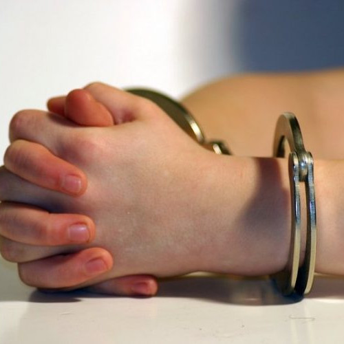 Poliția Română aduce în țară 9 persoane urmărite internațional pentru diverse infracțiuni