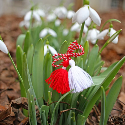 Legenda mărţişorului, simbolul primăverii revine prin forţe supranaturale