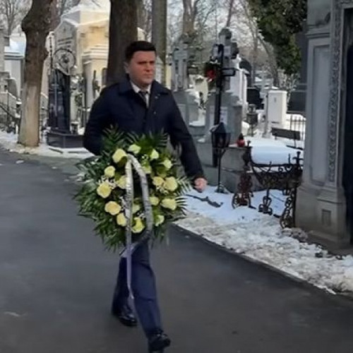 Adrian Cozma aduce un omagiu lui Mihai Eminescu de Ziua Națională a Culturii