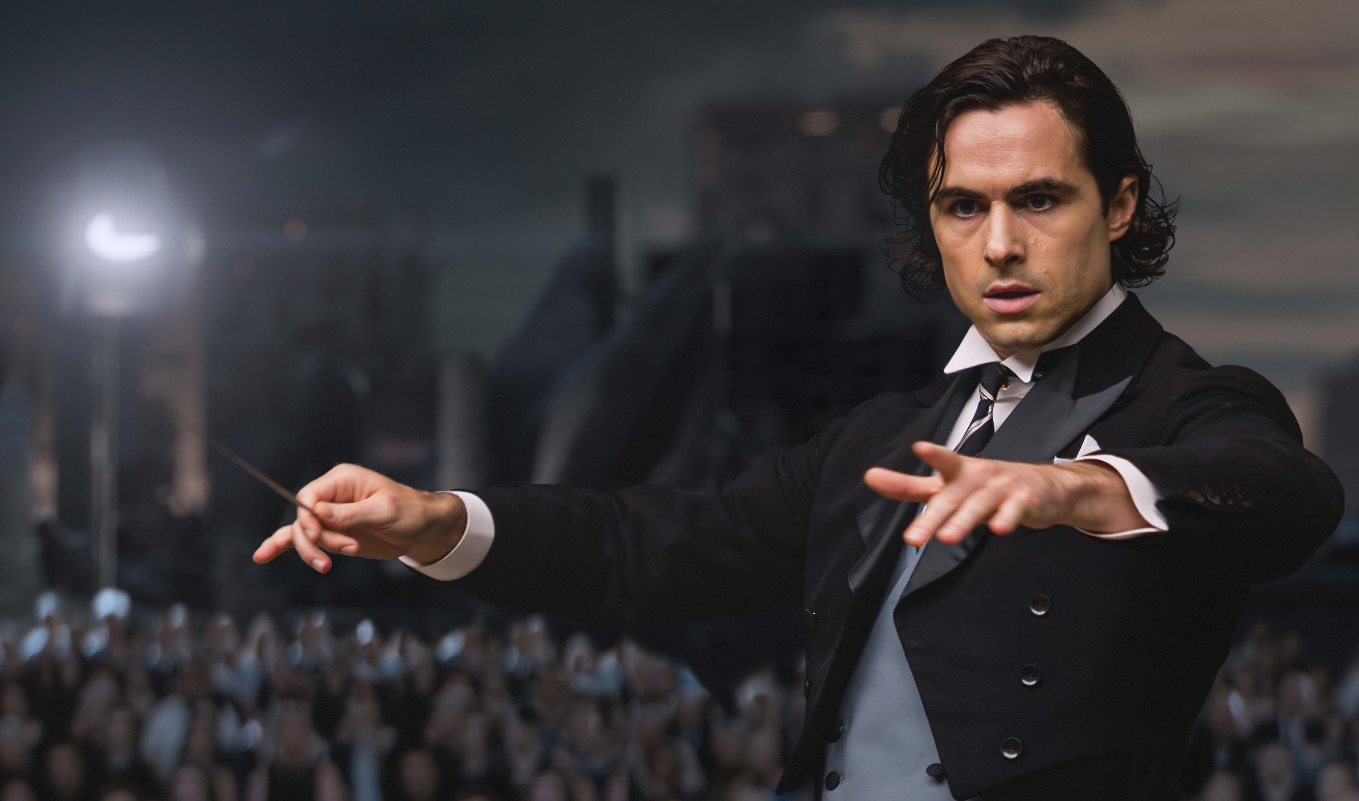 Filmului „Cravata galbenă” îi este dedicată premiera în Statele Unite la festivalul de la Santa Barbara