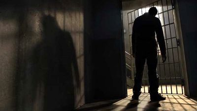 Radu M. a fost încarcerat după revocarea amânării pedepsei pentru violență în familie