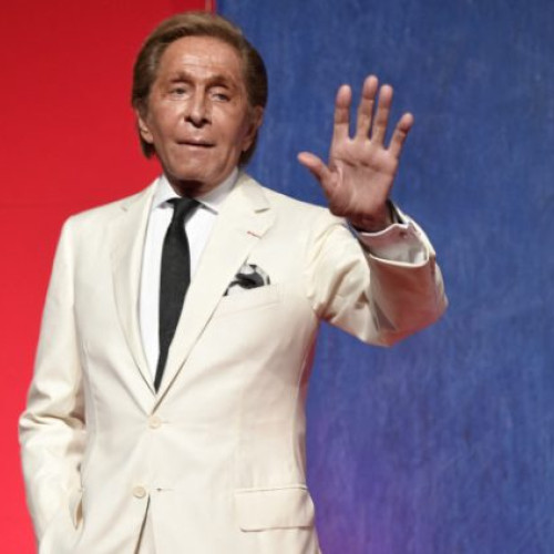 Valentino Garavani, legenda modei italiene, a murit la 93 de ani la Roma