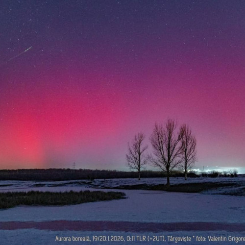 Aurora boreală a colorat cerul Târgoviștei în nuanțe rare de roșu și verde