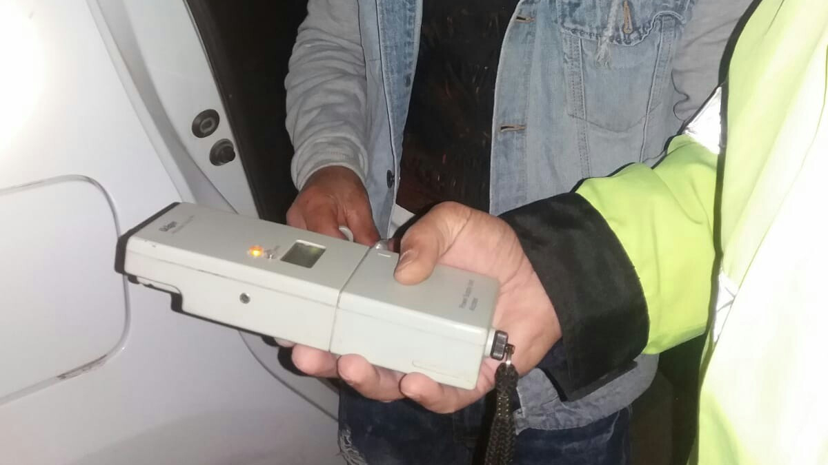 Un șofer din Galați beat a provocat un accident cu doi răniți la o intersecție aglomerată