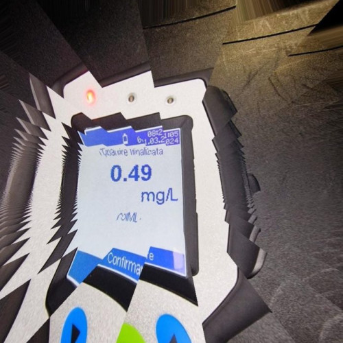 Bărbat din Suceava, prins băut la volan în Adjud! Polițiștii au oprit un șofer de 40 de ani pentru încălcarea legilor rutiere. Consumul de alcool la volan - o problemă frecventă în Vrancea!