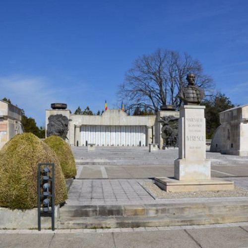 Ceremonie Militară în Onoarea Mareșalului Alexandru Averescu la Mausoleul Eroilor din Mărăști