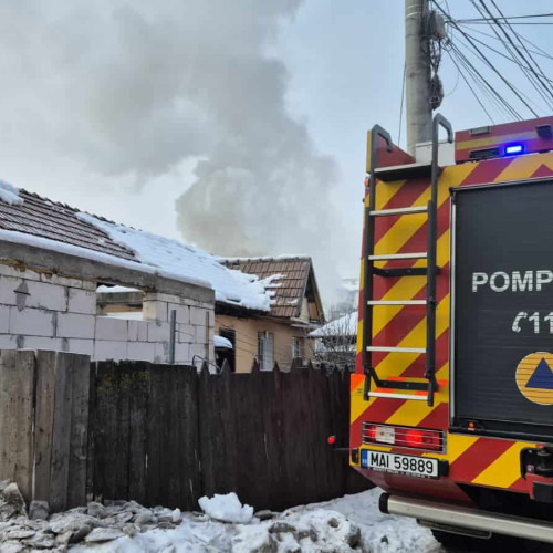 Incendiu la o anexă gospodărească în Alba Iulia, fără victime