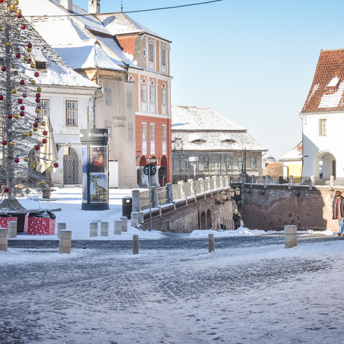 Creșteri semnificative ale cazurilor de gripă, pneumonie și infecții respiratorii în județul Sibiu