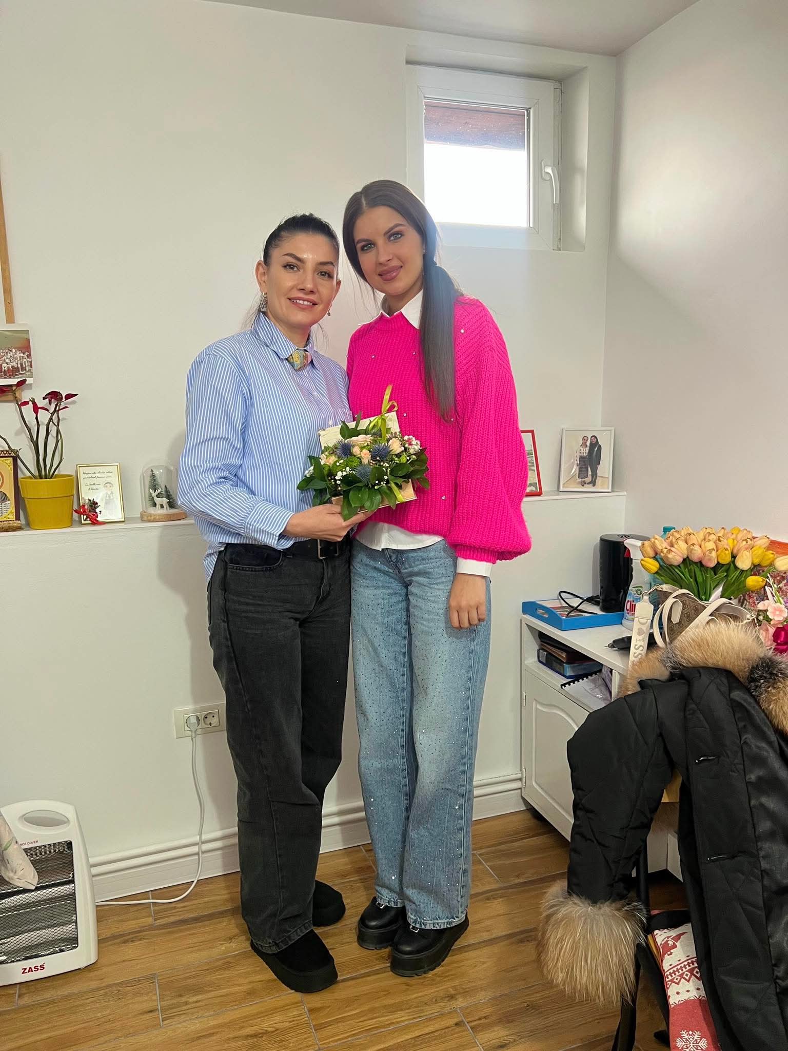 Simina Popescu își revede profesoara de canto care i-a modelat cariera muzicală