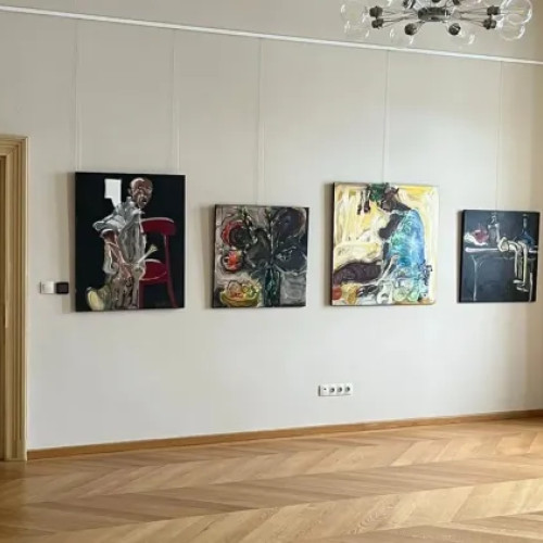 Valentin Codoiu aduce arta contemporană în Galeria Castelului Bánffy din Răscruci