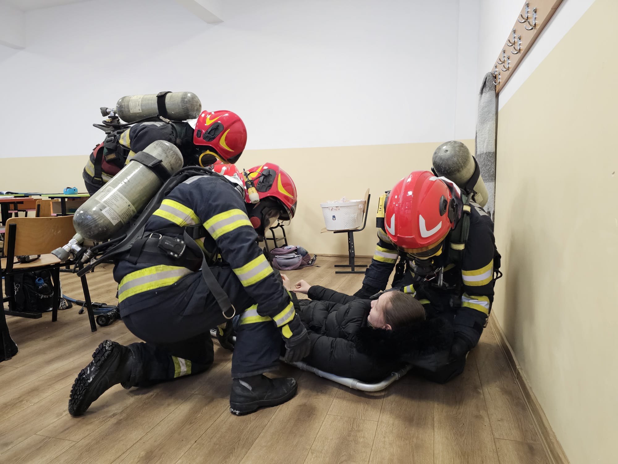 Școala Gimnazială nr. 7 Botoșani a organizat un exercițiu de evacuare și intervenție în caz de incendiu