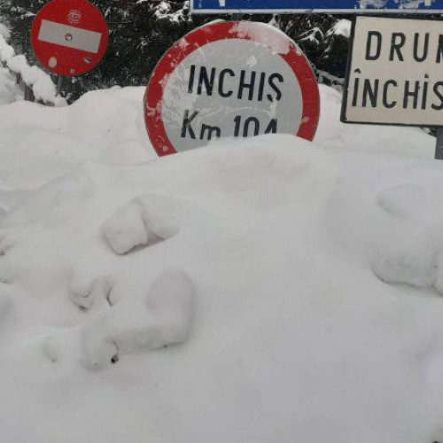 Traseele montane din Valea Prahovei și Platoul Bucegi rămân închise pentru turiști