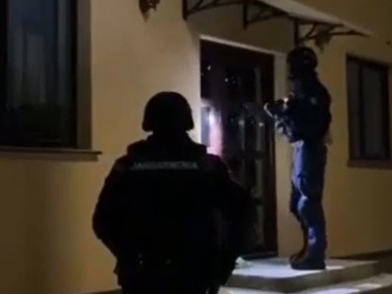 Polițiștii din Botoșani efectuază percheziții pentru destructurarea unui grup de braconieri