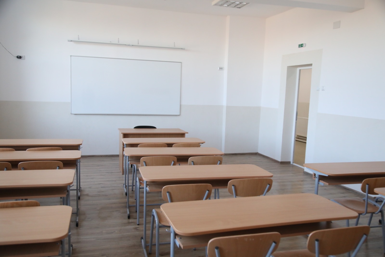 Sindicatele din Botoșani critică integrarea elevilor cu cerințe speciale în clasele obișnuite