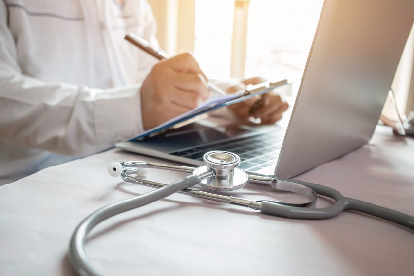 Ministerul Sănătății introduce rețetele și biletele de trimitere doar în format digital din august 2026